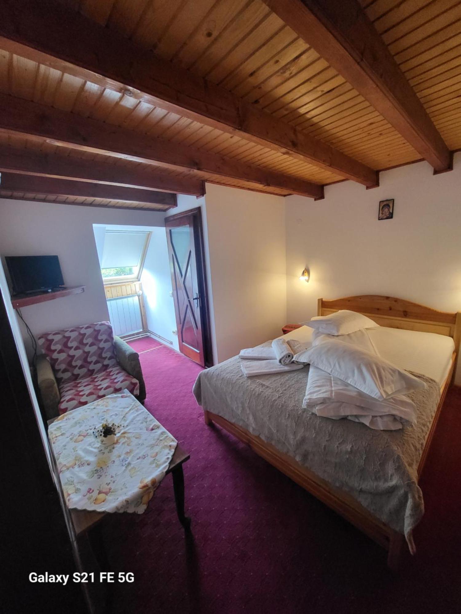 Casa Ernst Hotel Moieciu de Jos Cameră foto
